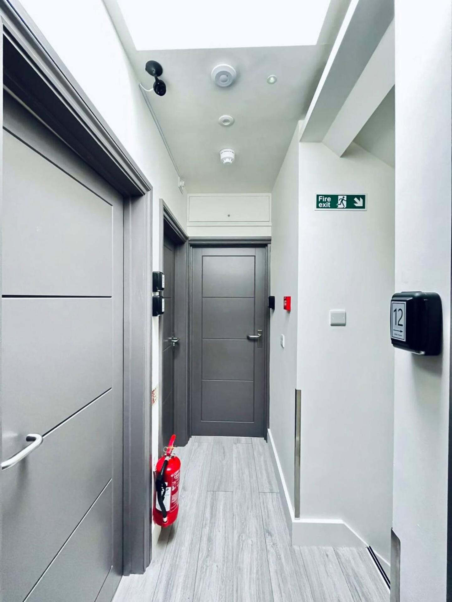 Apt 09 Stylish Studio Steps From Sea & Promenade برايتون المظهر الخارجي الصورة