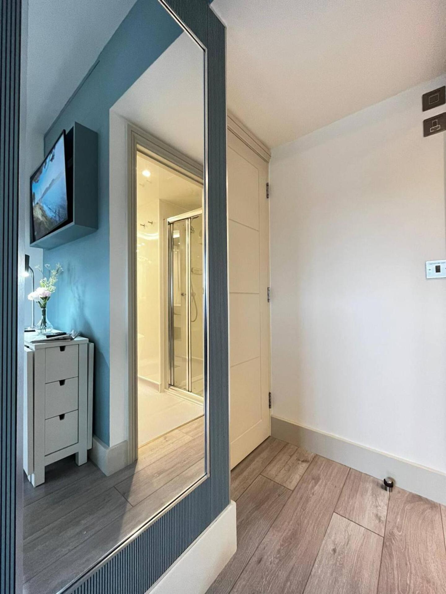 Apt 09 Stylish Studio Steps From Sea & Promenade برايتون المظهر الخارجي الصورة