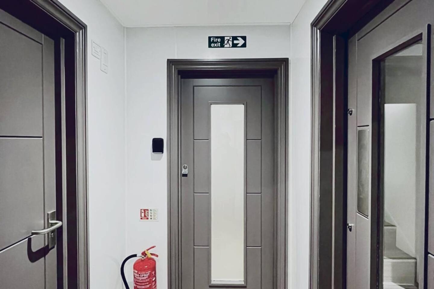 Apt 09 Stylish Studio Steps From Sea & Promenade برايتون المظهر الخارجي الصورة