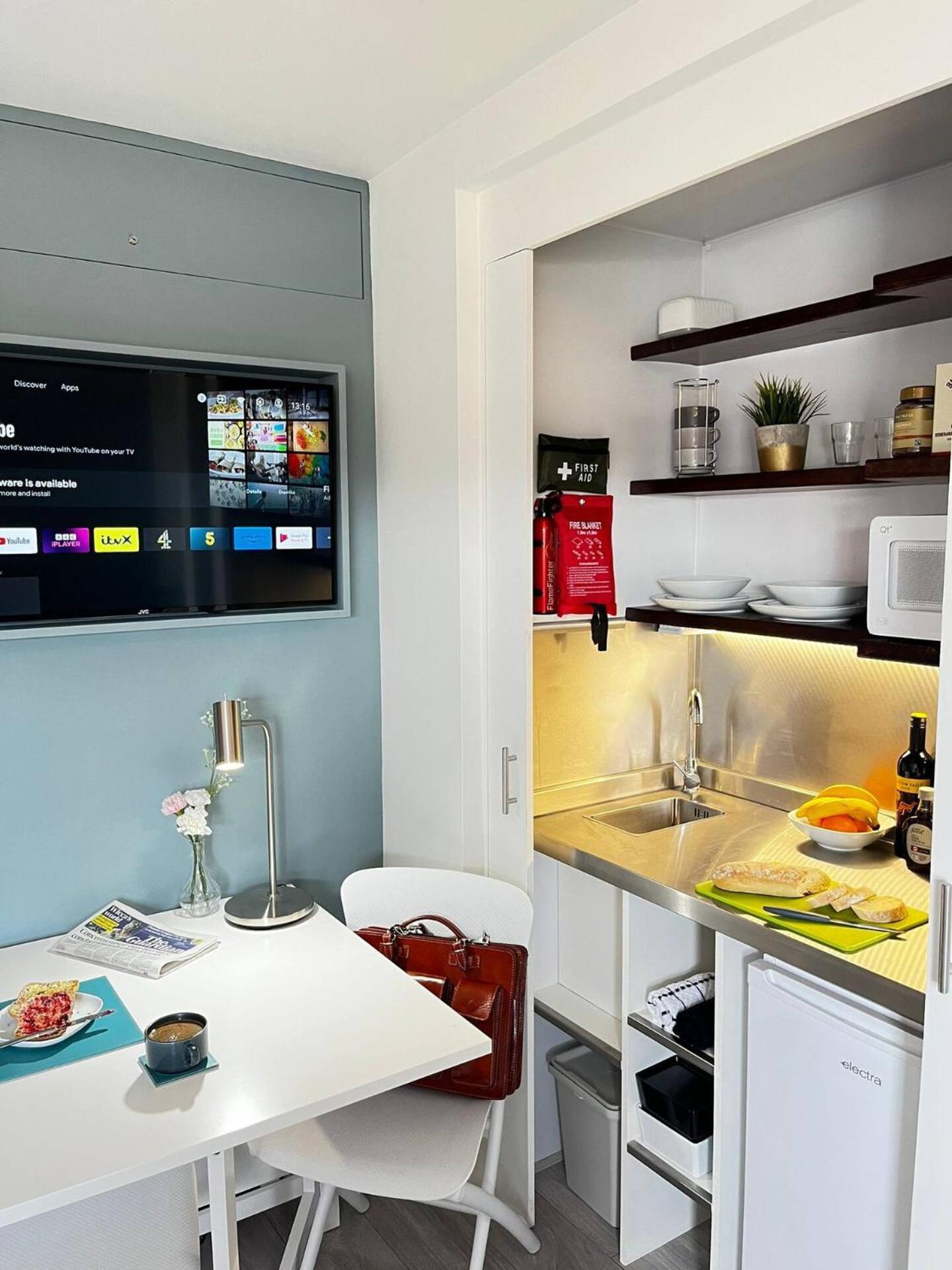 Apt 09 Stylish Studio Steps From Sea & Promenade برايتون المظهر الخارجي الصورة